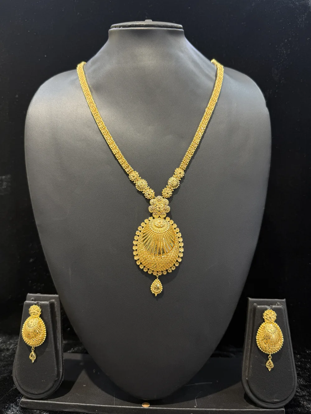 Long Necklace 2