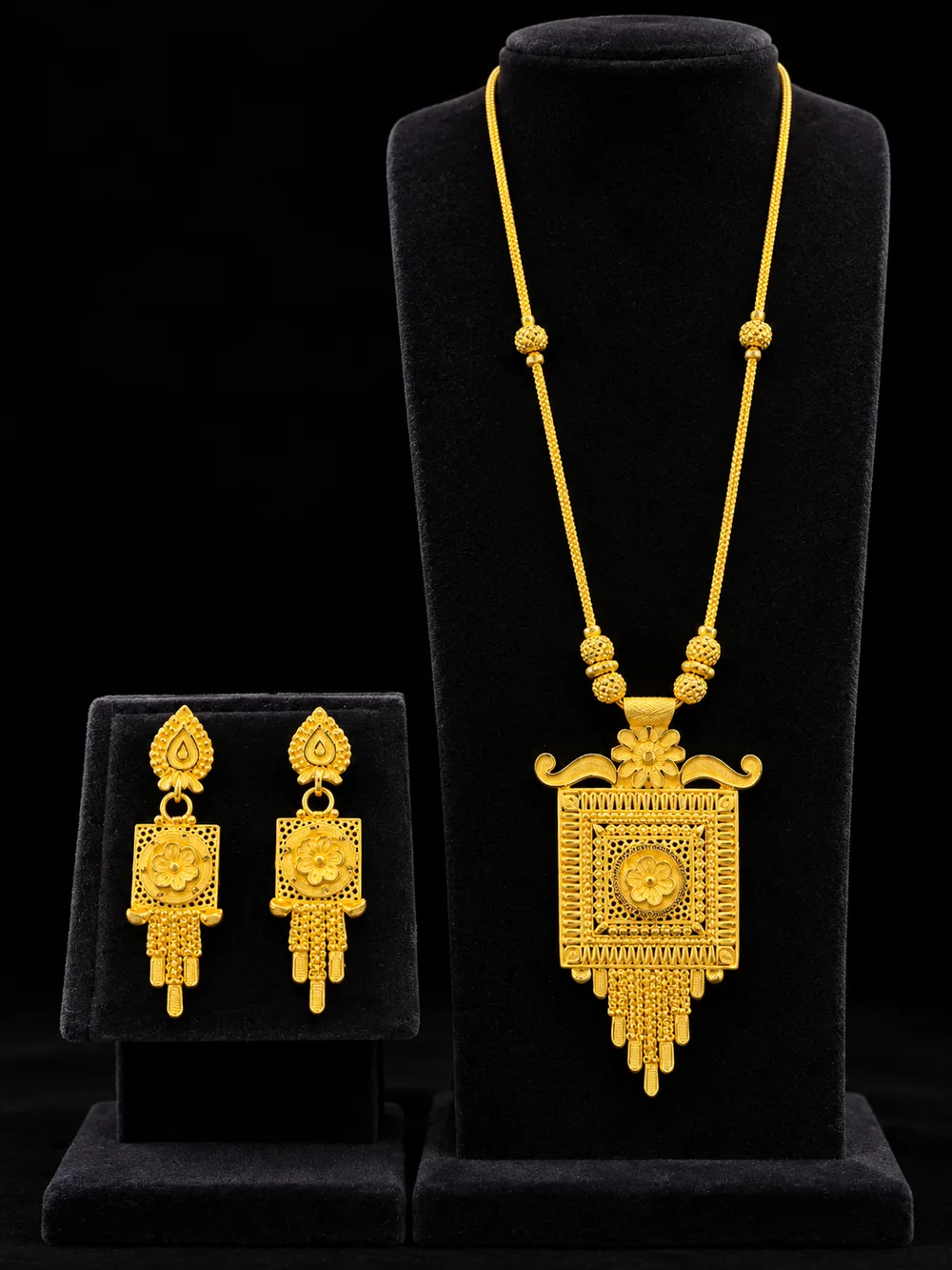 Daily Wear Pendant Set 4